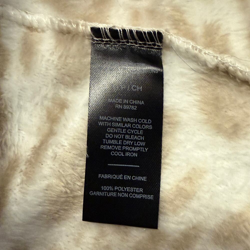 Natori Soft Plush Robe Tan Leopard NEW Size Small - Picture 6 of 6